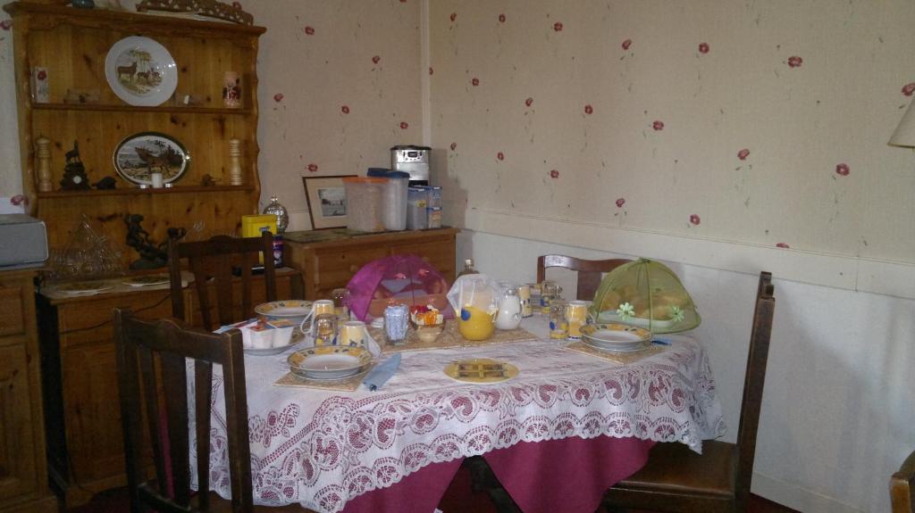 La Maison Jaune Bed & Breakfast Bouresse ภายนอก รูปภาพ