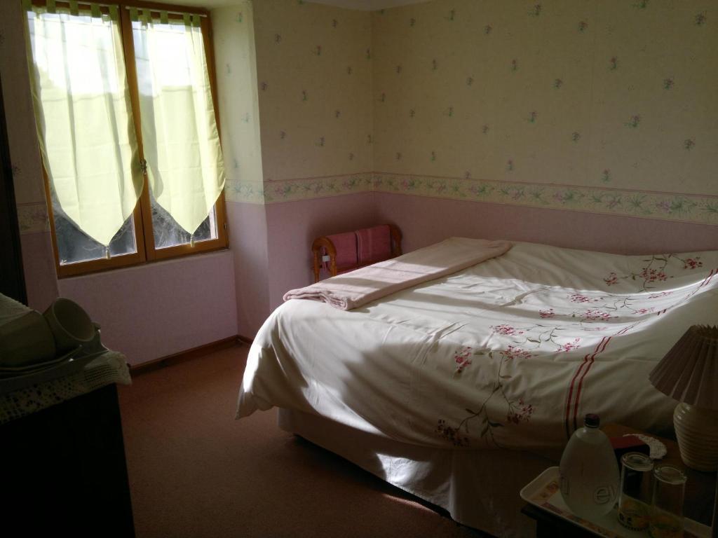 La Maison Jaune Bed & Breakfast Bouresse ห้อง รูปภาพ